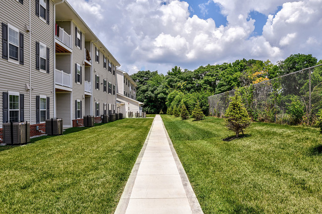 Building Photo - Wheatland Crossing I