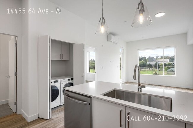 Building Photo - Brand New Condo in Sterling at Bell Centre...