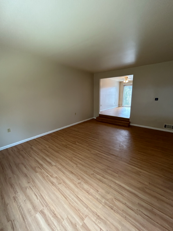 Foto del edificio - 3256 Waverly St