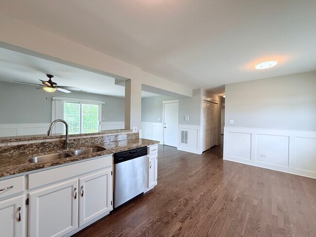 Foto del edificio - 7859 W Addison St