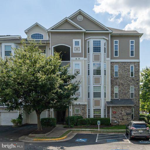 506 Sunset View Terrace SE Unit 306, Leesburg, VA 20175 Room for Rent