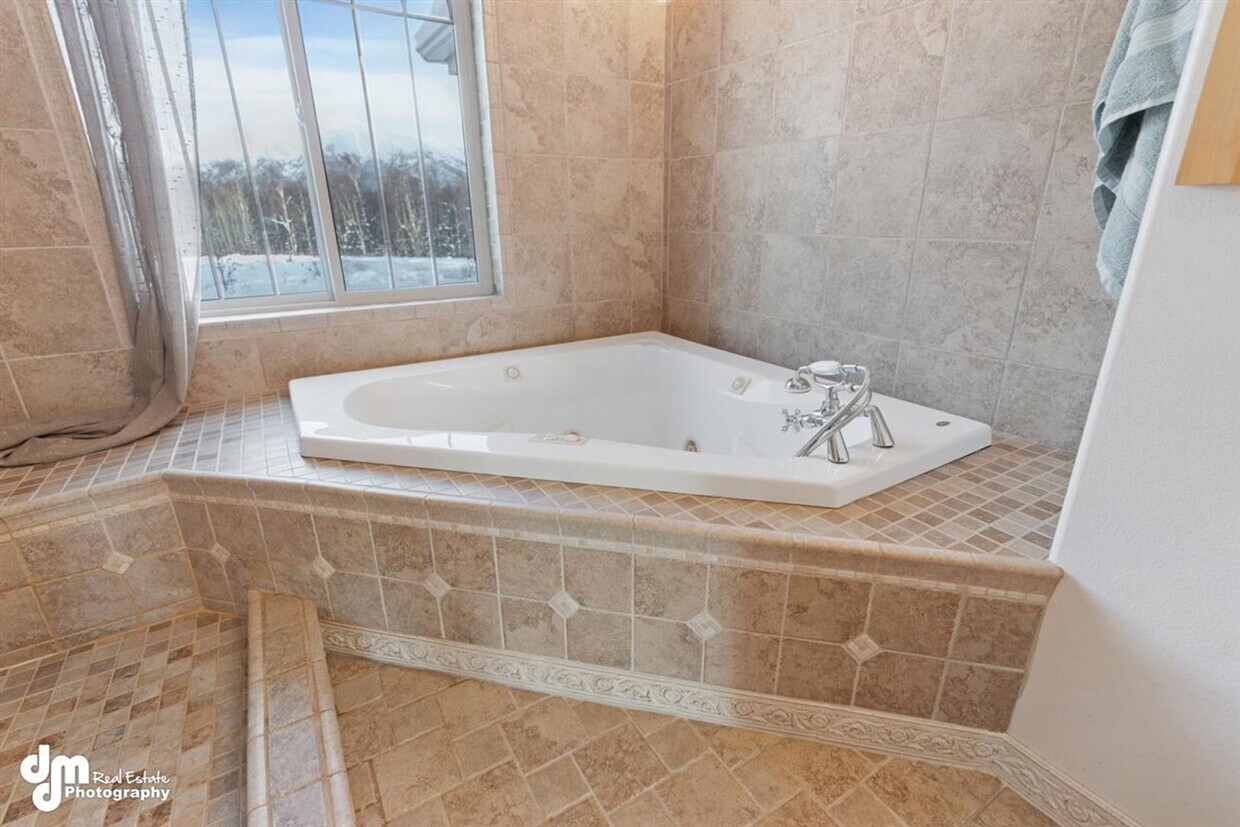 Foto principal - Gorgeous Palmer Home!