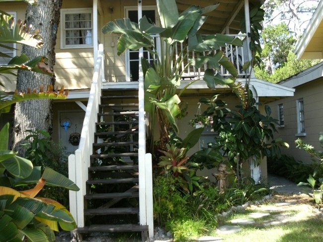 Building Photo - Key West Gardens