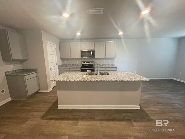 Foto del edificio - 20687 Mercury Dr