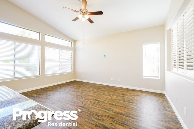 Building Photo - 3620 W Webster Ct