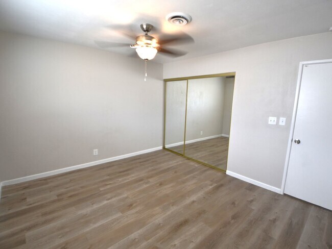 Building Photo - 2112 Jeanne Drive