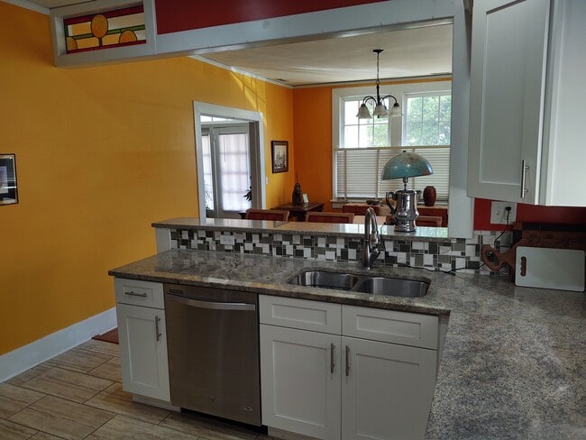 Foto del edificio - 1427 Stovall St