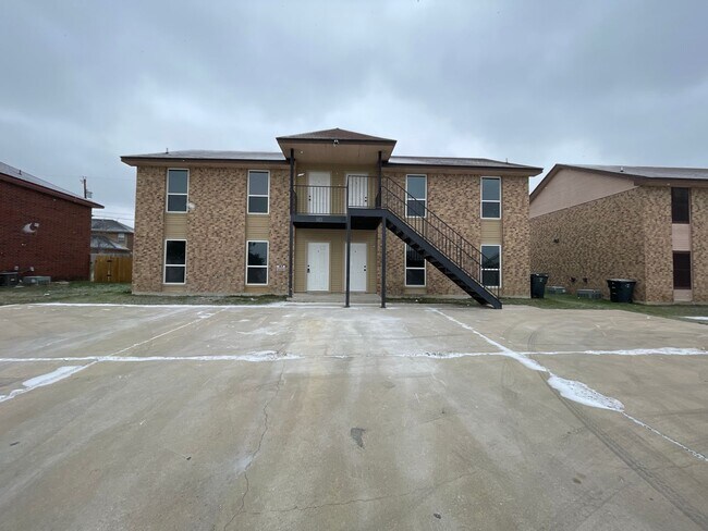 Foto del edificio - 1603 Benttree Dr