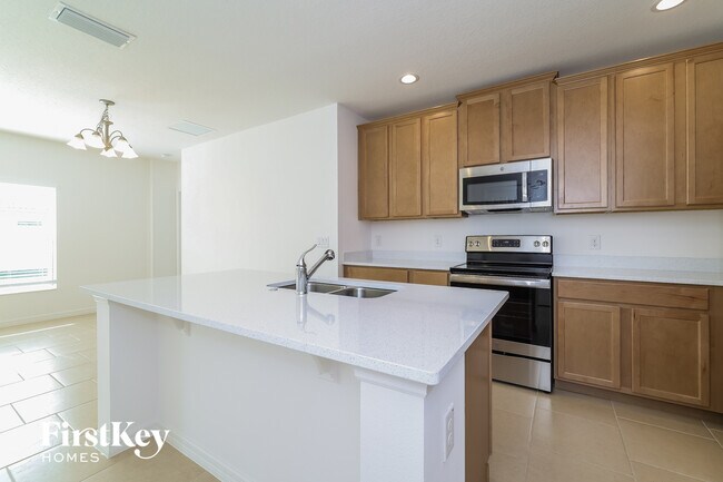 Building Photo - 705 Fiddlesticks Dr
