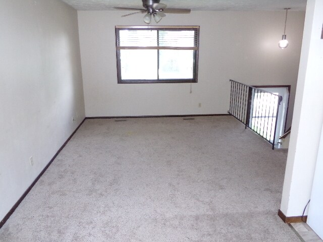 Primary Photo - Nice 4 BR Home with Large Fenced Backyard ...