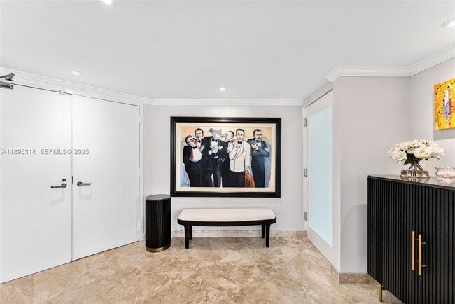 Foto del edificio - 520 Brickell Key Dr