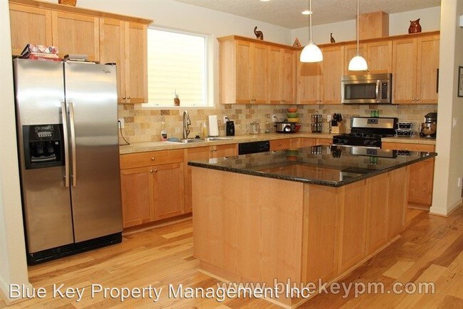 Foto del edificio - 11090 SW Mont Blanc St