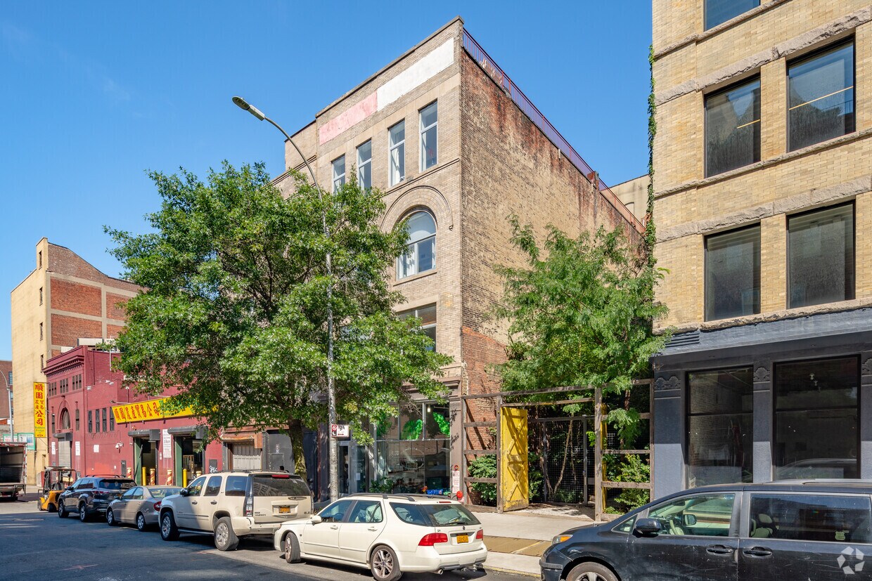 Foto principal - 73 Washington Ave
