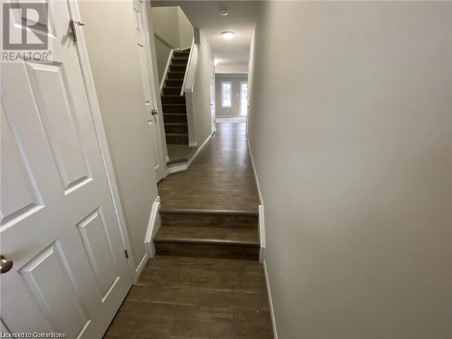 Building Photo - 50 Pinnacle Dr