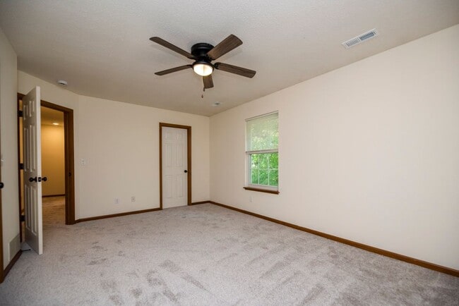 Building Photo - 3600 Berkshire