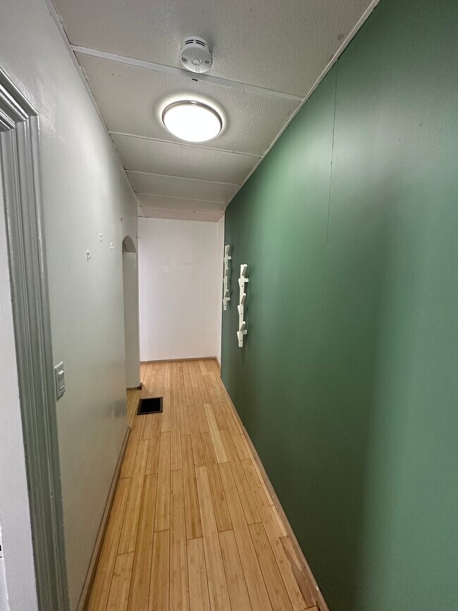 Foto del edificio - 47 Gould Ave