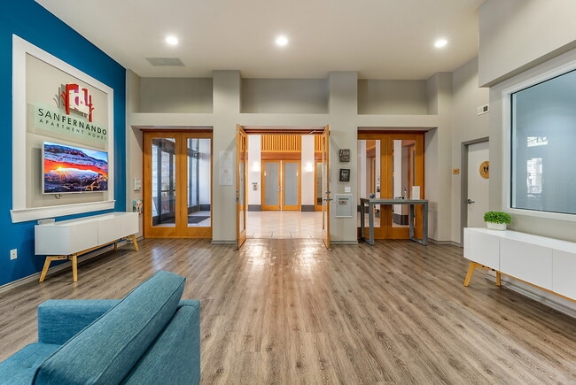 Building Photo - 101 San Fernando