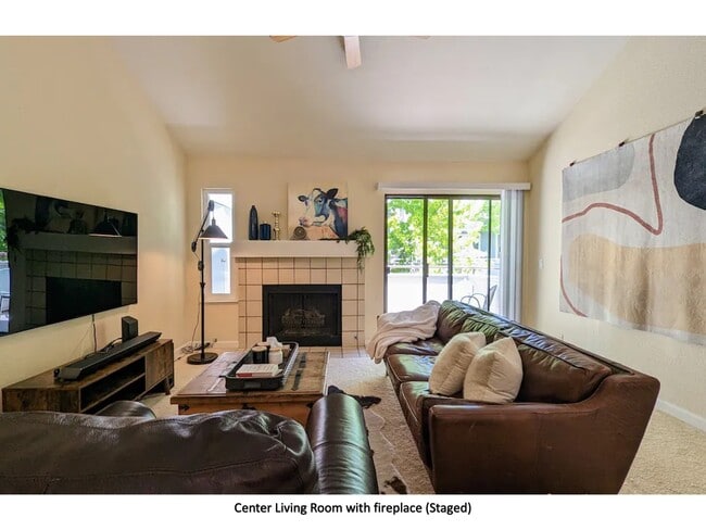 Building Photo - 6436 Buena Vista Dr