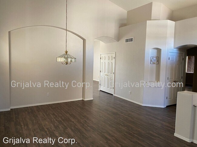 Building Photo - 3 br, 2 bath House - 1342 W. Hopbush Way