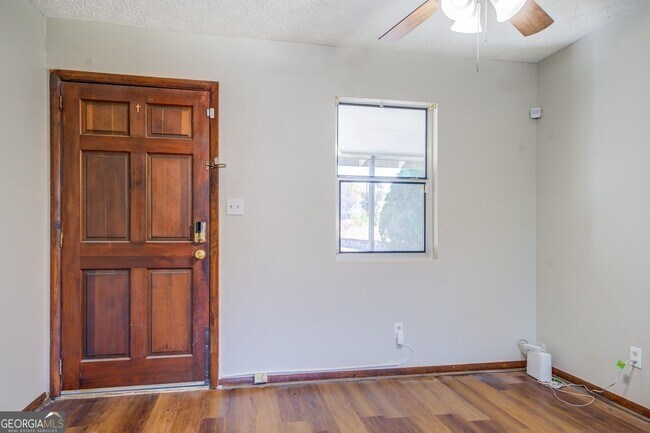 Building Photo - 7245 N McDaniel St