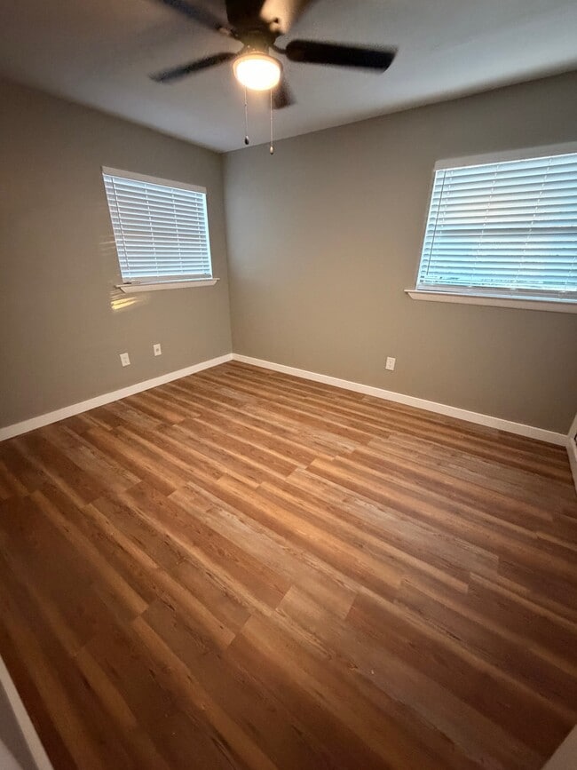 Foto del edificio - 2530 Baylor Ave