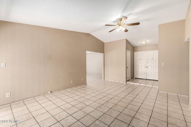 Building Photo - Great 3 bedroom home, updated bathrooms, rv gate