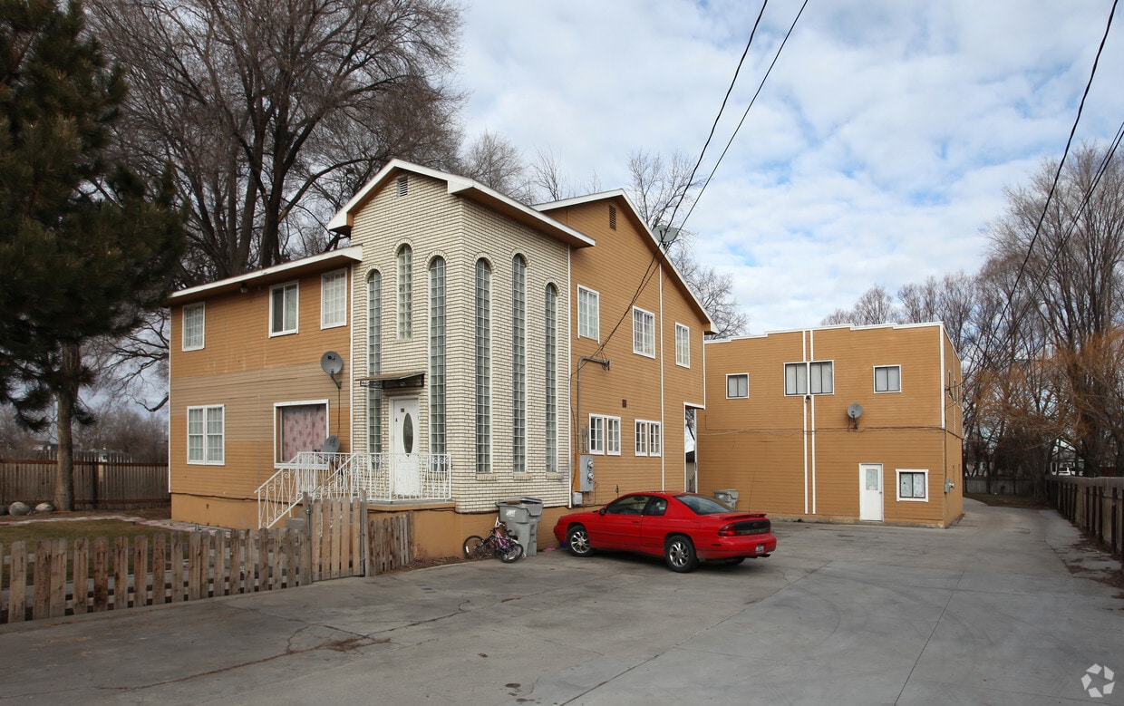 Primary Photo - 518-524 Lake Lowell Ave