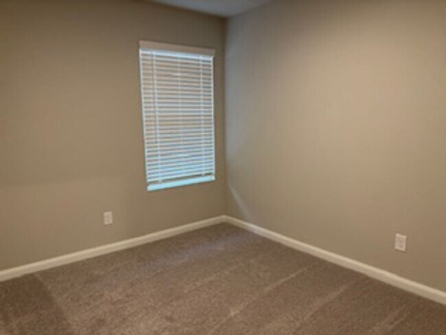 Foto del edificio - 9112 Blackfork Ln