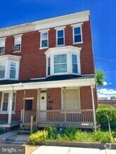 Building Photo - 1460 Monroe St