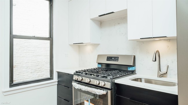 Building Photo - 50 St Nicholas Ave