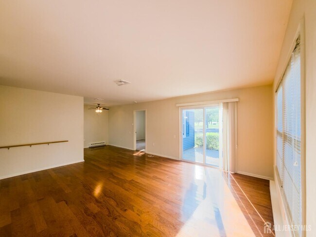 Foto del edificio - 227 Manchester Ln