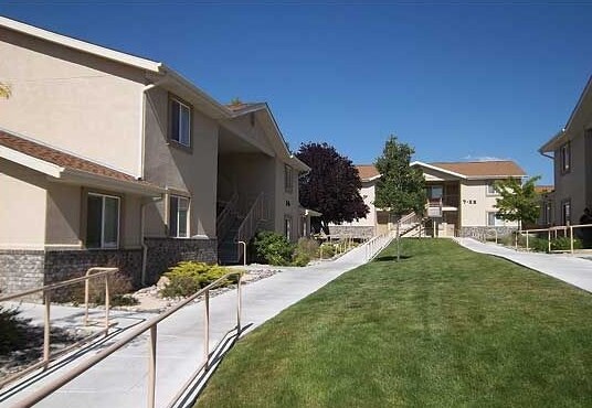 Primary Photo - Humboldt Pines Family Apartments