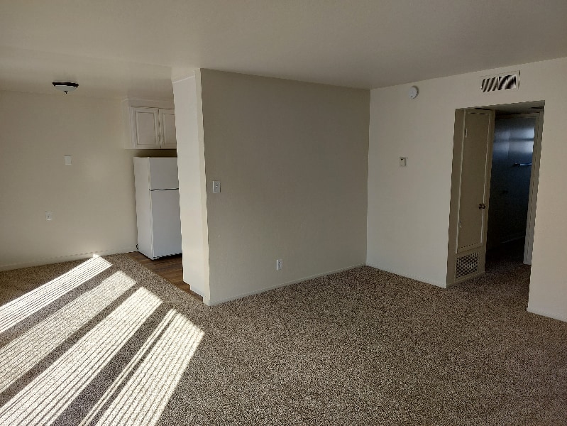 Photo - 1100 Ranchero Way