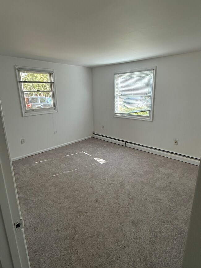 Foto del edificio - 2224 Montgomery Ave