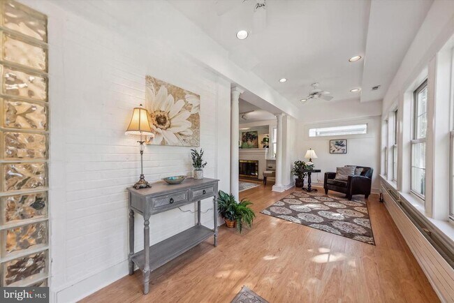 Foto del edificio - 3717 Legation St NW