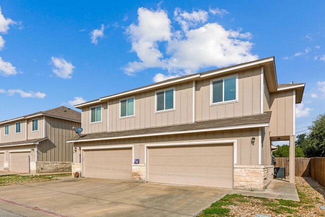 Foto del edificio - LH412 Carl Shipp Dr