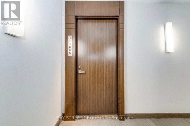 Building Photo - 1 The Esplanade