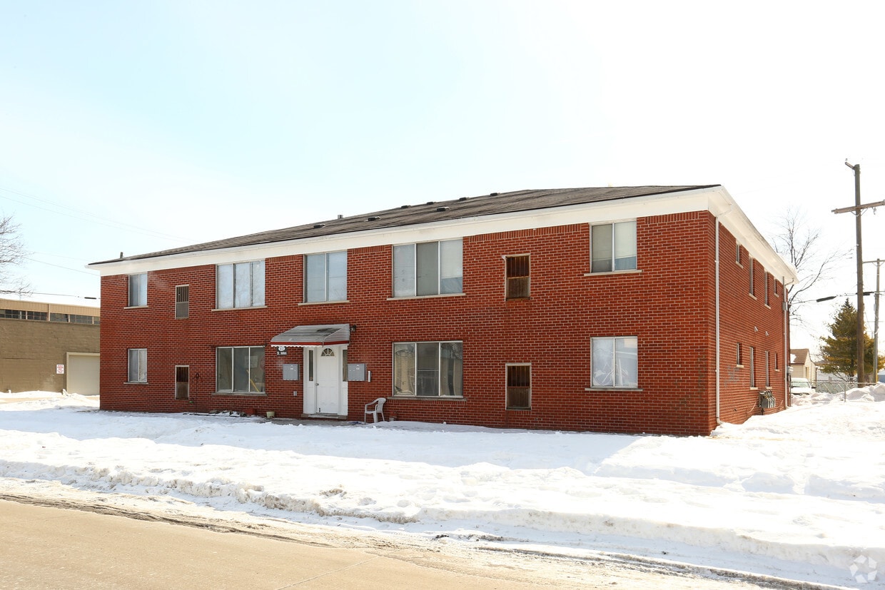 413 Saint John St, Wyandotte, MI 48192 Apartments in Wyandotte, MI