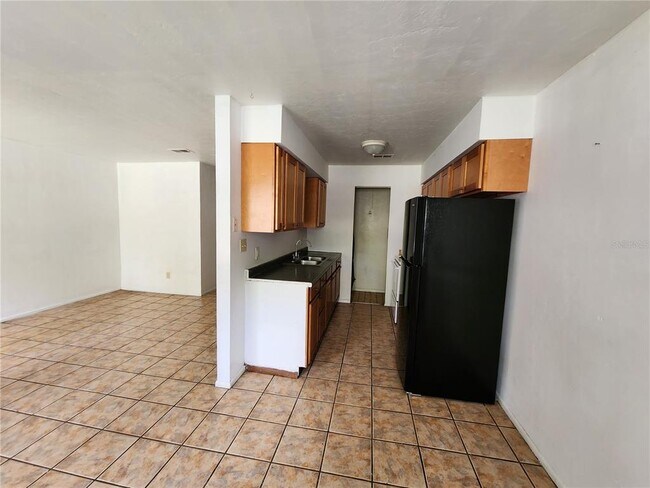 Building Photo - 828 SW 63rd Terrace