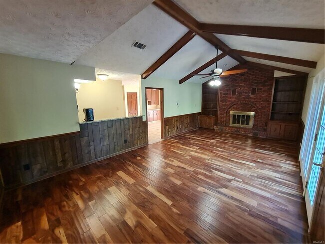Building Photo - 6475 Halcyon Dr