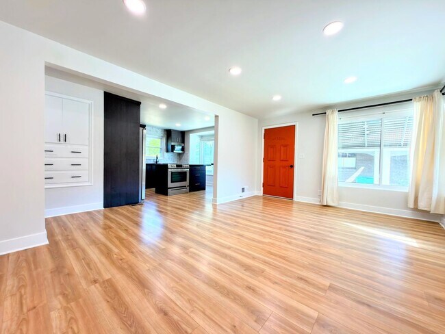 Foto del edificio - 1023 E Millbert Ave