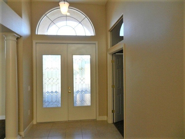 Foto del edificio - 1034 Spinning Wheel Drive