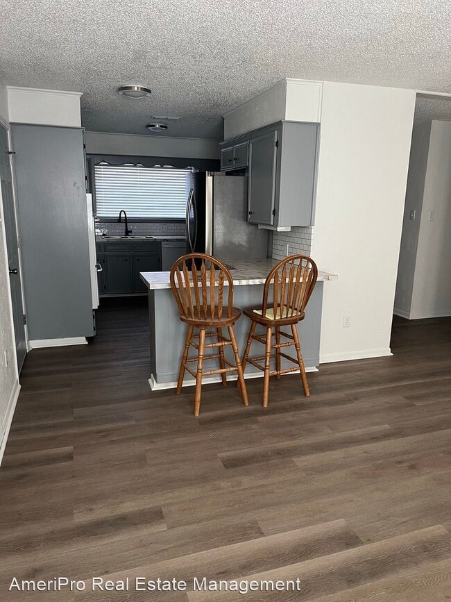 Building Photo - 3 br, 2 bath House - 113 Shalimar Dr.