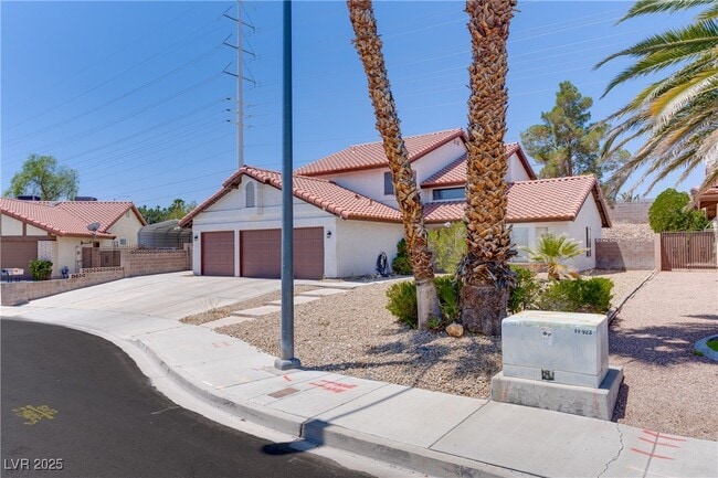 Building Photo - 1517 Kirby Dr