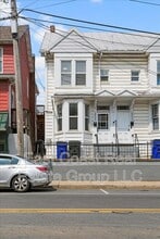 Building Photo - 805 S Potomac St