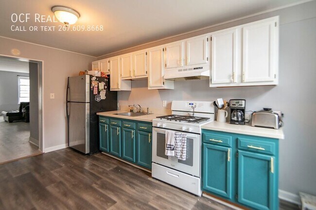 Foto del edificio - 4708 Fowler St