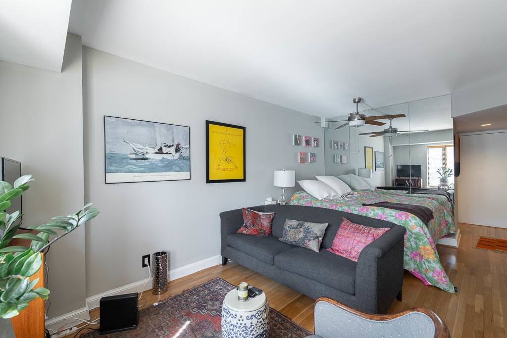 Primary Photo - 1825 T St NW