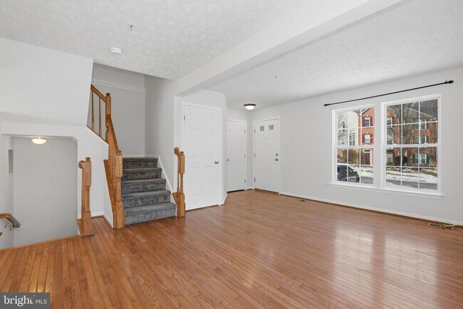 Foto del edificio - 5119 Spring Willow Ct