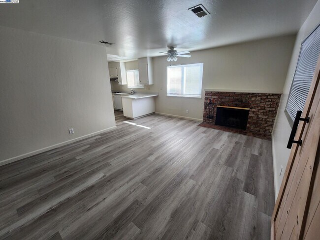 Foto del edificio - 4126 Francisco St