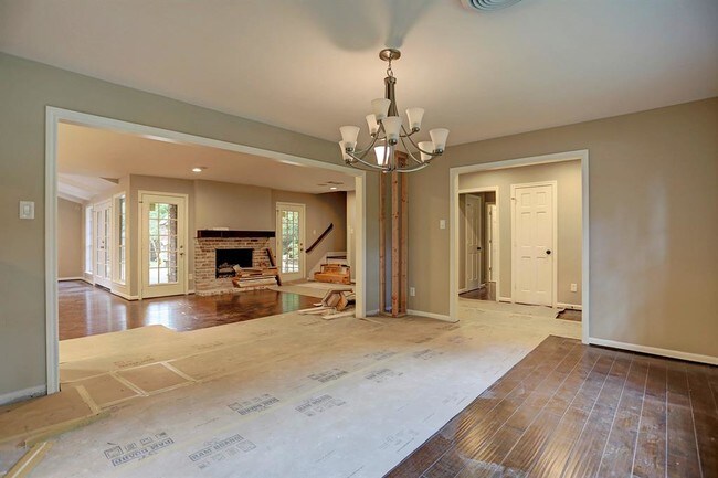 Building Photo - 12930 Hermitage Ln